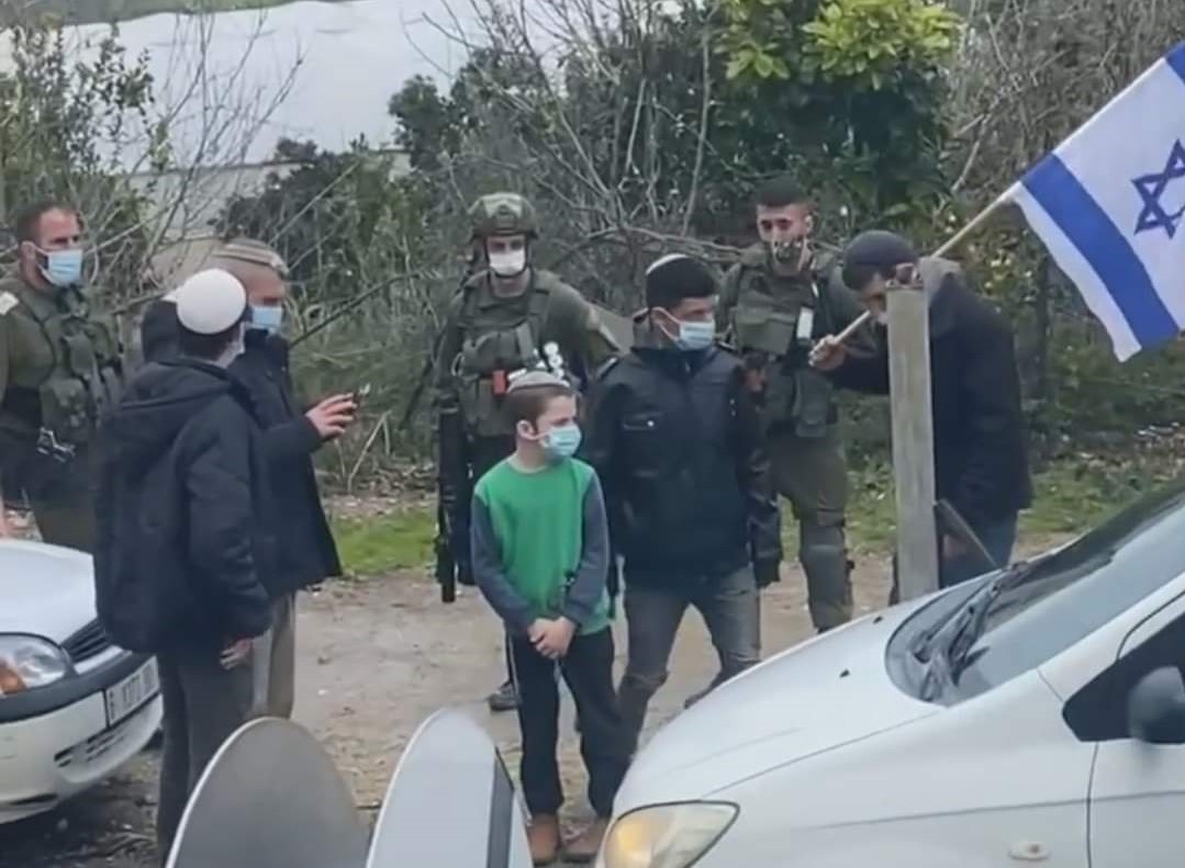 Settlers invading a-Lubban a-Sharqiyah’s land to take over spring, 5 Feb. 2021. Photo courtesy of village residents