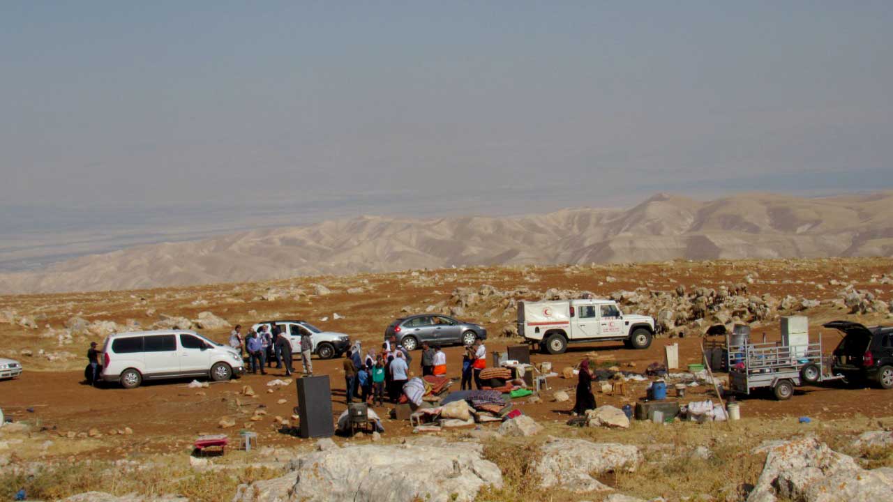 Residents in Badu al-Mu’arrajat  after the confiscation. Photo by Iyad Hadad, B'Tselem, 7.6.21