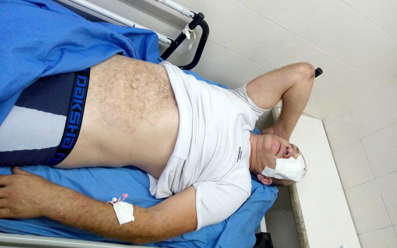 مروان الزّير بعد اعتداء عناصر الشرطة عليه. صورة قدّمها الشاهد مشكوراً 