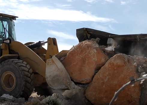 הריסת בית בשיעב א-בטם. צילום: עיד הזאלין, 23.2.22