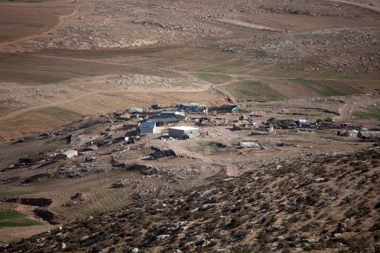 The village of Khirbet Jenbah in Masafer Yatta. Photo by Oren Ziv, Activestills, 2013