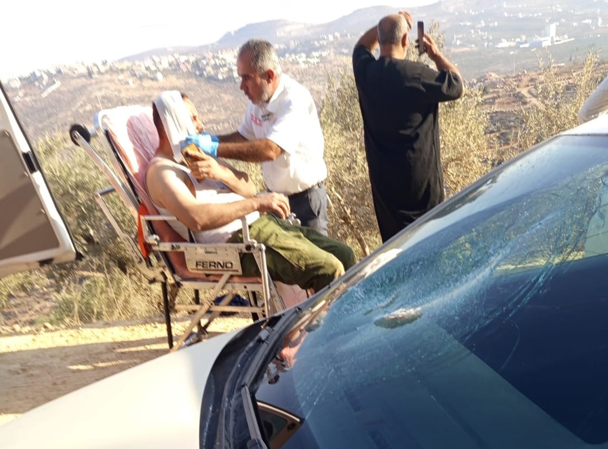 פינויו של סארי אבו זינה לבית החולים. התמונה באדיבות המשפחה