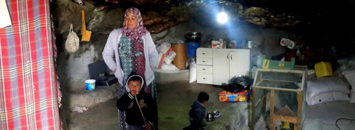 Cave home in Khirbet Jenbah. Photos by Osnat Skoblinski, 23 March 2016