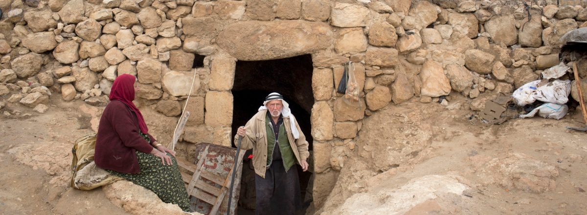 תושבים בח'ירבת אל-מרכז שבמסאפר יטא. צילום: אורן זיו, אקטיבסטילס, 30.1.13