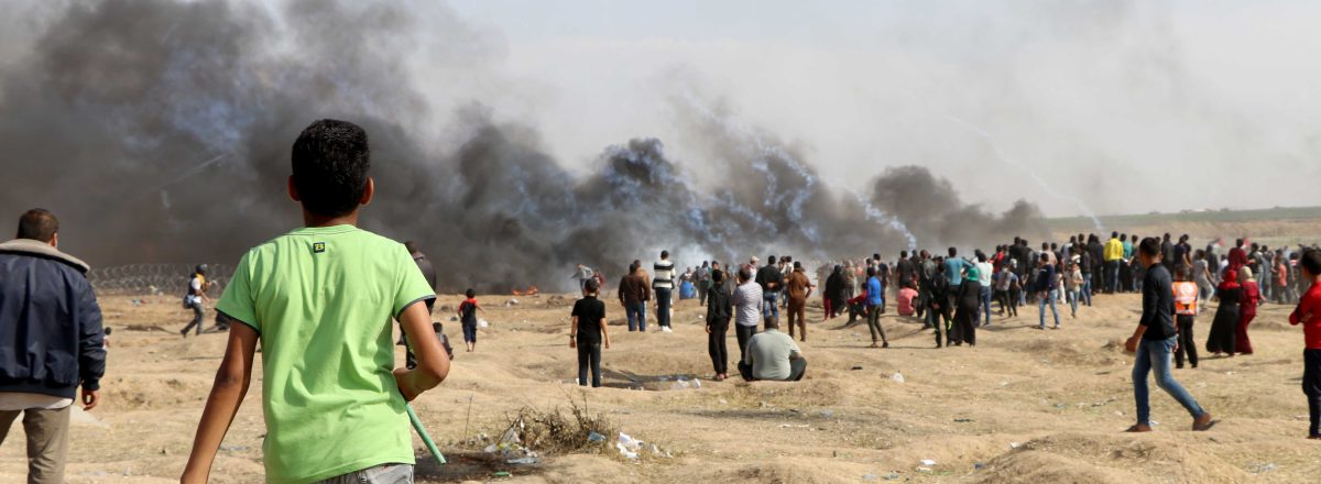 مظاهرة شرقي مدينة غزة. تصوير: محمد صباح، بتسيلم, 27.4.18.
