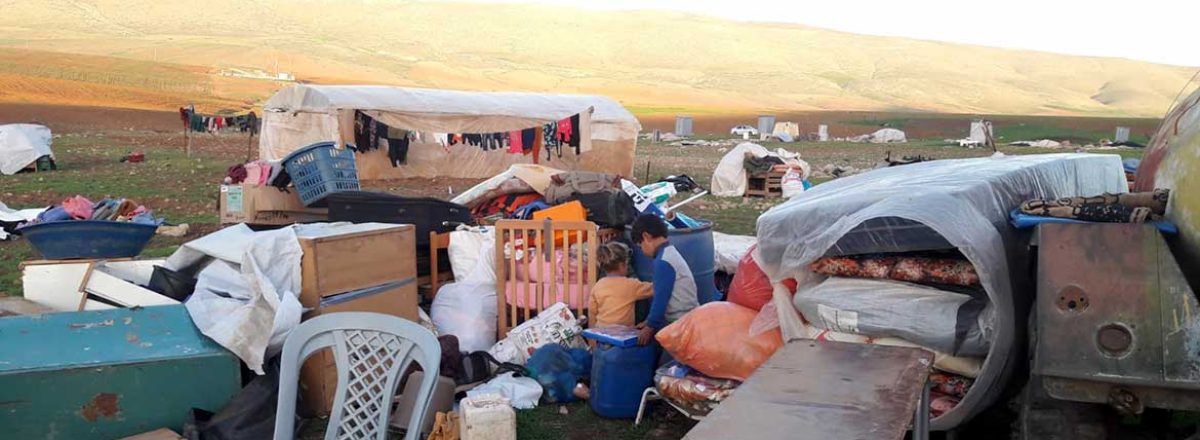 تجمّع خربة حُمصة بعد الهدم، 2.2.21. تصوير: عارف دراغمة، بتسيلم. 