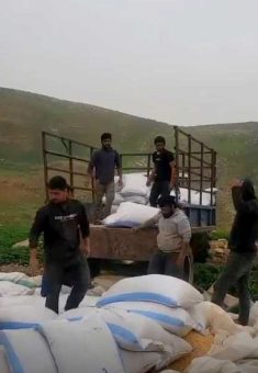 One of the community’s families leaving ‘Ein al-Meyteh on 9 February 2026. Still from video footage courtesy of Jordan Valley activists 