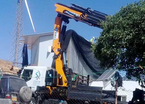 The confiscation in Khirbet Lasefar. Photo courtesy of community resident