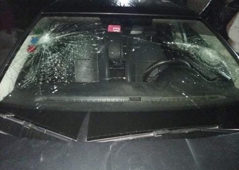 سيارة عائلة الحاج التي ألحق بها المستوطنون الأضرار في بروقين، 6.3.21