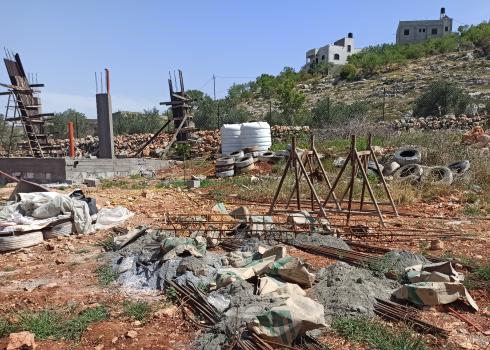 موقع بناء منزل هشام حمود بعد هجوم المستوطنين. جالود، 15.4.21. تصوير: عبد الكريم سعدي، بتسيلم