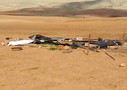 خربة حمصة بعد المصادرة. تصوير: عارف دراغمة ، بتسيلم ، 5.12.21