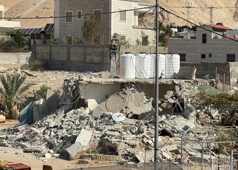 خرائب مركز الاستجمام في عين الديوك التحتا. تصوير: عارف دراغمة، بتسيلم