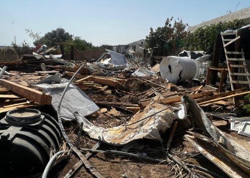 חורבות בית הנופש בעין א-דיוכ א-תחתא. צילום: עארף דראר'מה, בצלם