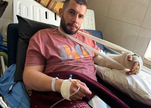 עלאא עביאת בבית החולים. התמונה באדיבות המשפחה