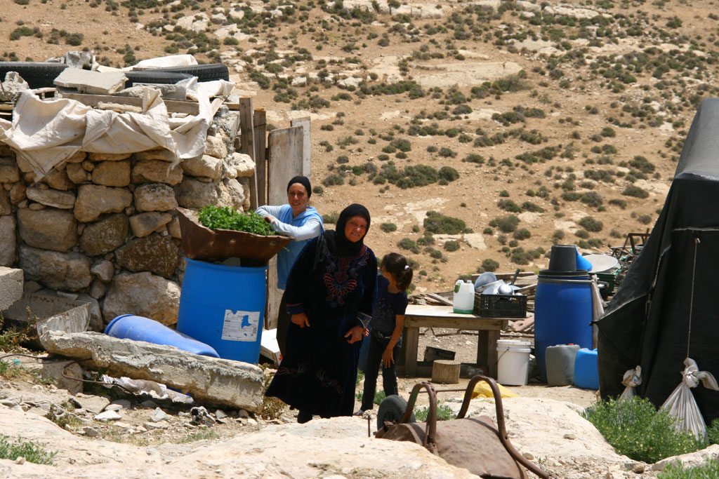 Palestinian women, Khirbet Zanutah, South Hebron Hills, 3 May 2012. Photo: B'Tselem.
