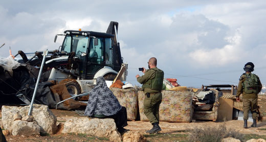 Demolitions in Khirbet Susiya. Photo: Nawa'jah family, 27 Jan. 2016